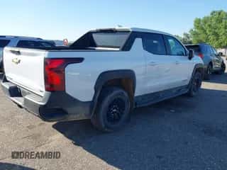 2024 Chevrolet Silverado EV Work Truck z VIN 1GC10UED7RU202184, wystawiony jako IAAI lot #42660300 z przebiegiem 10 708 mil mil oraz . Historia ofert i sprzedaży dostępna na DreamBid. Obrazek 4.