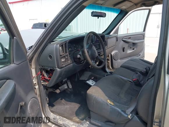 2001 Chevrolet Silverado 1500 с VIN 1GCEC14V41Z120003, выставлен на аукционе IAAI как лот 42349073 с пробегом 216 504 миль миль и . История ставок и продаж доступна на DreamBid. Изображение 8.