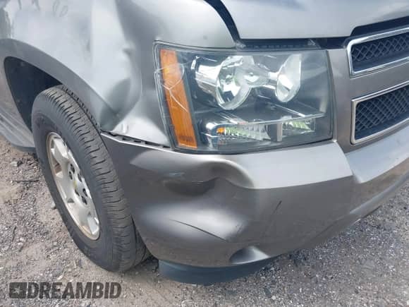 2012 Chevrolet Suburban LS с VIN 1GNSCHE06CR261891, выставлен на аукционе IAAI как лот 43101689 с пробегом 274 024 миль миль и . История ставок и продаж доступна на DreamBid. Изображение 18.