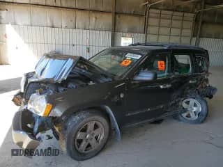 2006 Jeep Grand Cherokee Limited с VIN 1J4HR58266C115649, выставлен на аукционе Copart как лот 69500844 с пробегом Не указан миль и Списание • Salvage title. История ставок и продаж доступна на DreamBid. Изображение 1.