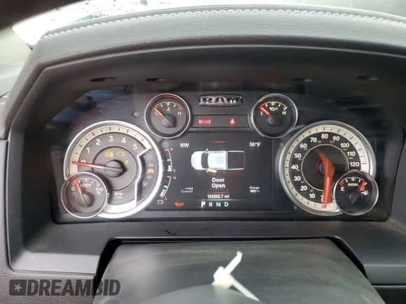 2017 Ram 1500 Laramie with VIN 1C6RR7NM2HS876772, listed as a Copart auction lot 90608015 with 162,262 mi miles and Clean title. Bid and sale history available at DreamBid. Image 9.