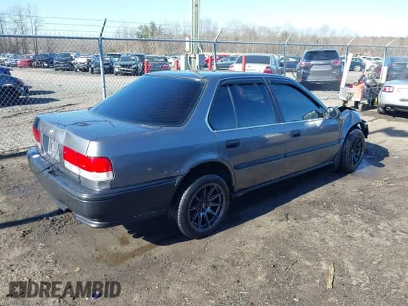 1992 Honda Accord с VIN 1HGCB7544NA131933, выставлен на аукционе IAAI как лот 41771206 с пробегом 169 813 миль миль и . История ставок и продаж доступна на DreamBid. Изображение 4.