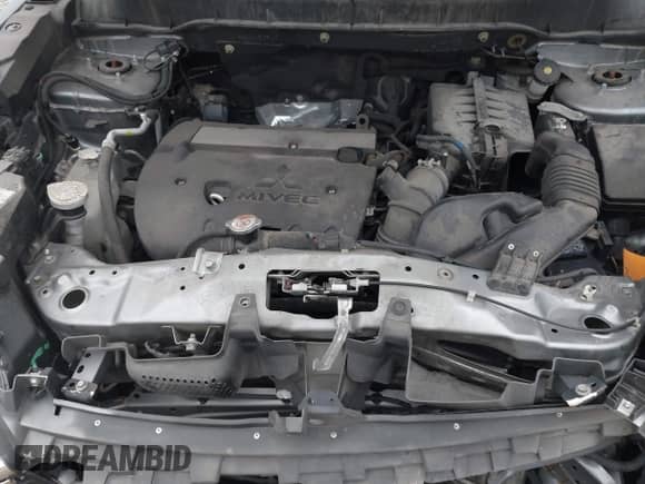 2020 Mitsubishi Outlander SE с VIN JA4AP4AU8LU015085, выставлен на аукционе IAAI как лот 40945489 с пробегом 80 942 миль миль и . История ставок и продаж доступна на DreamBid. Изображение 10.