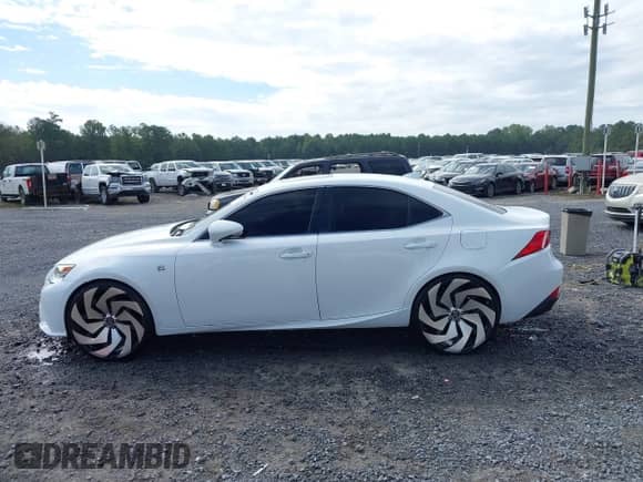 2015 Lexus IS 250 with VIN JTHBF1D22F5053303, listed as a IAAI auction lot 43276704 with 159,013 mi miles and . Bid and sale history available at DreamBid. Image 14.