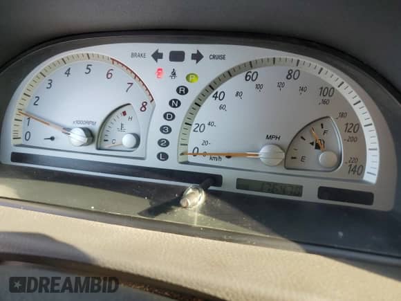 2004 Toyota Camry SE with VIN 4T1BA30KX4U504283, listed as a Copart auction lot 82277295 with 176,478 mi miles and Salvage title. Bid and sale history available at DreamBid. Image 9.