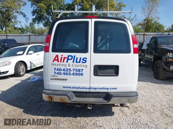 2017 Chevrolet Express Cargo с VIN 1GCWGAFF5H1137853, выставлен на аукционе IAAI как лот 43165672 с пробегом 184 577 миль миль и . История ставок и продаж доступна на DreamBid. Изображение 16.