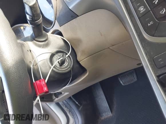 2014 Hyundai Elantra SE with VIN 5NPDH4AE2EH480449, listed as a IAAI auction lot 43419673 with 108,709 mi miles and . Bid and sale history available at DreamBid. Image 11.