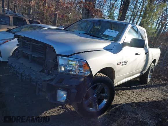 2018 Ram 1500 Tradesman с VIN 1C6RR7FT5JS186896, выставлен на аукционе IAAI как лот 41645578 с пробегом 77 869 миль миль и . История ставок и продаж доступна на DreamBid. Изображение 22.