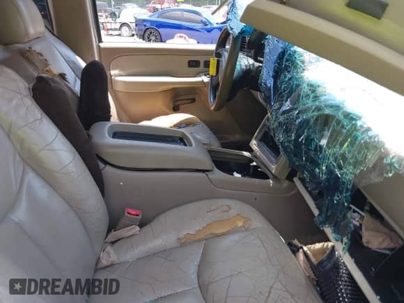 2003 Chevrolet Tahoe LT с VIN 1GNEK13Z43J343240, выставлен на аукционе IAAI как лот 42448787 с пробегом 350 369 миль миль и . История ставок и продаж доступна на DreamBid. Изображение 5.