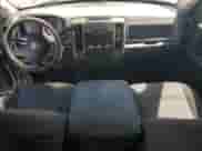 2012 Ram 1500 Tradesman z VIN 1C6RD6FP9CS330027, wystawiony jako Copart lot #68218935 z przebiegiem 96 395 mil mil oraz Szkoda całkowita • Salvage title. Historia ofert i sprzedaży dostępna na DreamBid. Obrazek 8.