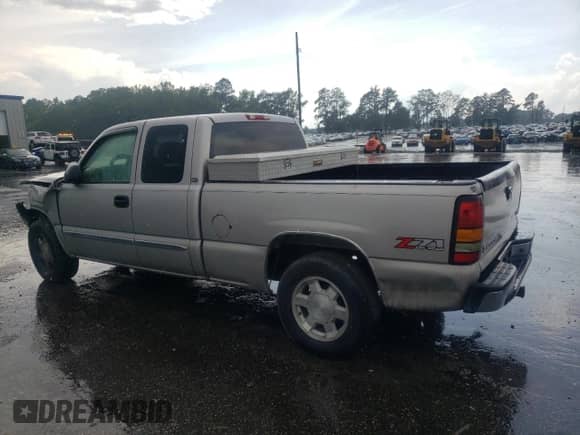 2005 GMC Sierra 1500 SLT z VIN 2GTEK19B551263431, wystawiony jako Copart lot #60635575 z przebiegiem 299 324 mil mil oraz Szkoda całkowita • Salvage title. Historia ofert i sprzedaży dostępna na DreamBid. Obrazek 2.