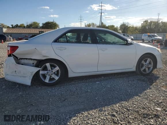 2014 Toyota Camry LE с VIN 4T1BF1FK4EU429255, выставлен на аукционе Copart как лот 86164905 с пробегом 196 715 миль миль и Списание • Salvage title. История ставок и продаж доступна на DreamBid. Изображение 3.