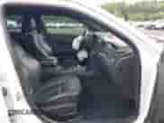 2016 Chrysler 300 S Alloy Edition z VIN 2C3CCABG5GH269464, wystawiony jako IAAI lot #42733499 z przebiegiem 137 056 mil mil oraz . Historia ofert i sprzedaży dostępna na DreamBid. Obrazek 5.