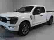 2022 Ford F-150 XL with VIN 1FTEX1EP0NKF28078, listed as a Copart auction lot 61075785 with 60,686 mi miles and Salvage title. Bid and sale history available at DreamBid. Image 2.
