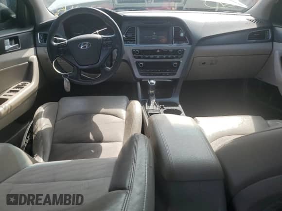 2015 Hyundai Sonata Sport с VIN 5NPE34AF2FH253808, выставлен на аукционе Copart как лот 67839485 с пробегом 117 050 миль миль и Списание • Salvage title. История ставок и продаж доступна на DreamBid. Изображение 8.