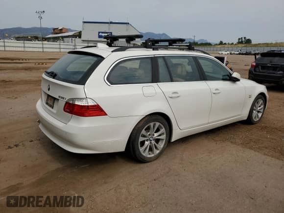2010 BMW 5 Series 535i xDrive z VIN WBAPT7C51AC237664, wystawiony jako Copart lot #64644335 z przebiegiem 144 212 mil mil oraz Szkoda całkowita • Salvage title. Historia ofert i sprzedaży dostępna na DreamBid. Obrazek 3.