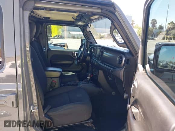 2021 Jeep Wrangler Unlimited 80th Anniversary with VIN 1C4HJXDG0MW692859, listed as a IAAI auction lot 43138758 with 58,354 mi miles and . Bid and sale history available at DreamBid. Image 5.