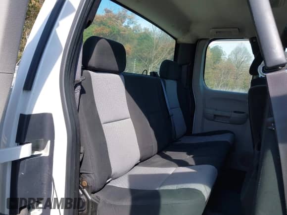 2009 Chevrolet Silverado 2500HD Work Truck with VIN 1GCHK49K19E153768, listed as a IAAI auction lot 41932752 with 241,206 mi miles and . Bid and sale history available at DreamBid. Image 8.