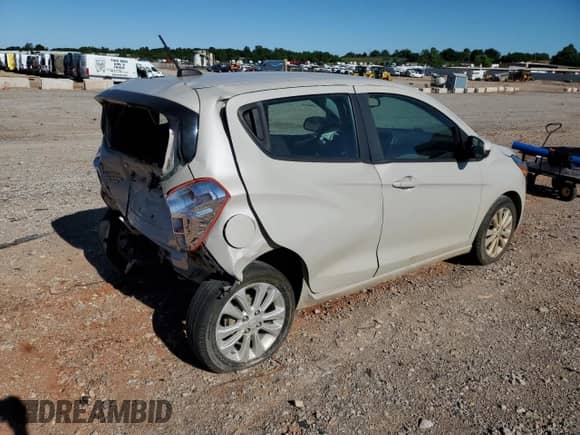 2017 Chevrolet Spark LT z VIN KL8CD6SA5HC740141, wystawiony jako Copart lot #57229645 z przebiegiem 73 801 mil mil oraz Nie do naprawy • Non repairable. Historia ofert i sprzedaży dostępna na DreamBid. Obrazek 3.