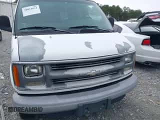2002 Chevrolet Express с VIN 1GAHG39R921177847, выставлен на аукционе IAAI как лот 38822931 с пробегом 48 275 миль миль и . История ставок и продаж доступна на DreamBid. Изображение 6.