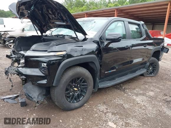 2024 Chevrolet Silverado EV Work Truck с VIN 1GC10UED9RU204311, выставлен на аукционе IAAI как лот 42462406 с пробегом Не указан миль и . История ставок и продаж доступна на DreamBid. Изображение 18.