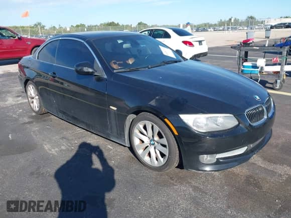 2013 BMW 3 Series 328i с VIN WBADW3C54DJ525245, выставлен на аукционе IAAI как лот 43451772 с пробегом 99 869 миль миль и . История ставок и продаж доступна на DreamBid. Изображение 1.