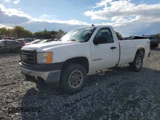 2008 GMC Sierra 1500 SLE1 with VIN 1GTEK14018Z177373, listed as a Copart auction lot 82117825 with 118,495 mi miles and Clean title. Bid and sale history available at DreamBid. Image 1.
