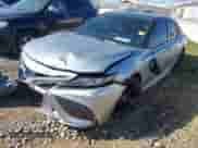 2022 Toyota Camry Hybrid XSE с VIN 4T1K31AK1NU044171, выставлен на аукционе IAAI как лот 41778041 с пробегом 51 428 миль миль и . История ставок и продаж доступна на DreamBid. Изображение 18.