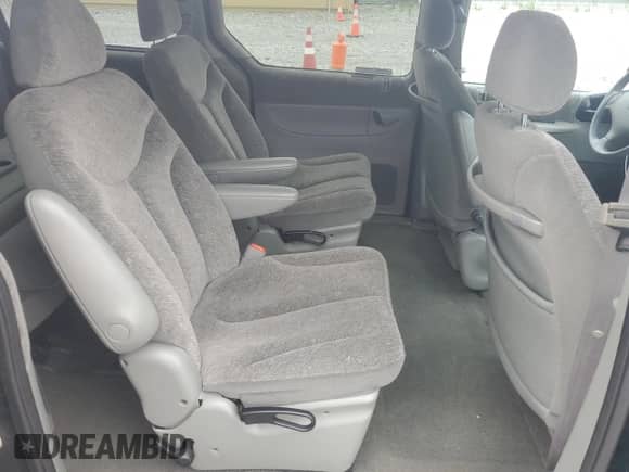 1998 Dodge Caravan SE with VIN 1B4GP44L1WB763340, listed as a Copart auction lot 69555775 with 157,001 mi miles and Salvage title. Bid and sale history available at DreamBid. Image 11.