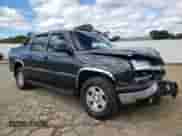 2005 Chevrolet Avalanche Z71 с VIN 3GNEK12Z65G208802, выставлен на аукционе Copart как лот 82427125 с пробегом 177 088 миль миль и Списание • Salvage title. История ставок и продаж доступна на DreamBid. Изображение 4.
