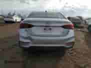 2020 Hyundai Accent SE z VIN 3KPC24A68LE126667, wystawiony jako Copart lot #68770432 z przebiegiem 46 281 mil mil oraz . Historia ofert i sprzedaży dostępna na DreamBid. Obrazek 6.