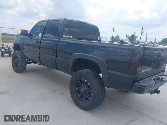 2005 Chevrolet Silverado 1500 Z71 с VIN 1GCEK19Z95Z181321, выставлен на аукционе IAAI как лот 43004318 с пробегом 224 123 миль миль и . История ставок и продаж доступна на DreamBid. Изображение 3.
