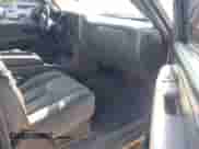 2006 GMC Sierra 1500 SLE1 z VIN 2GTEK13T561193805, wystawiony jako IAAI lot #43241187 z przebiegiem 74 916 mil mil oraz . Historia ofert i sprzedaży dostępna na DreamBid. Obrazek 5.