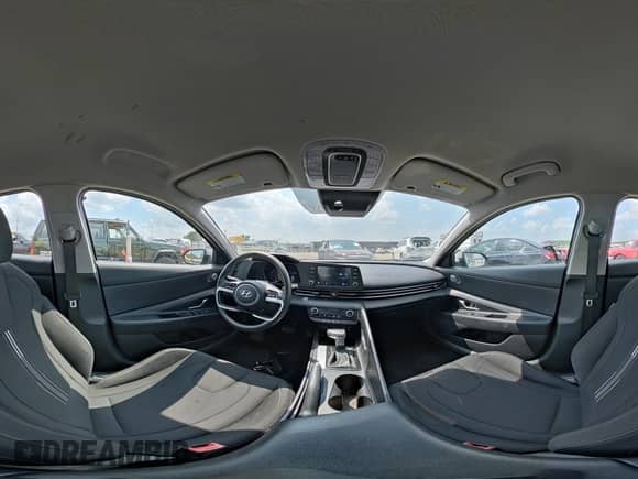 2021 Hyundai Elantra SEL с VIN 5NPLM4AG5MH008477, выставлен на аукционе IAAI как лот 42886500 с пробегом 76 720 миль миль и . История ставок и продаж доступна на DreamBid. Изображение 18.