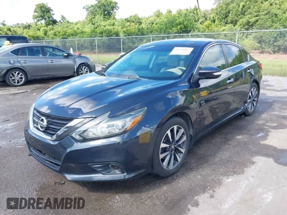 2016 Nissan Altima SV z VIN 1N4AL3AP1GC184551, wystawiony jako IAAI lot #42670062 z przebiegiem 130 986 mil mil oraz . Historia ofert i sprzedaży dostępna na DreamBid. Obrazek 2.