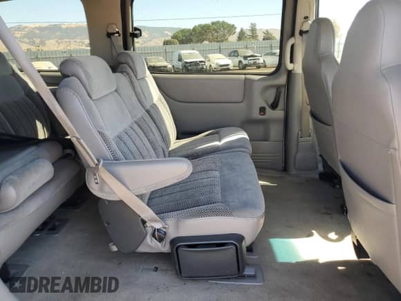 1999 Chevrolet Venture с VIN 1GNDX03E9XD195238, выставлен на аукционе Copart как лот 74138994 с пробегом 140 283 миль миль и Списание • Salvage title. История ставок и продаж доступна на DreamBid. Изображение 11.