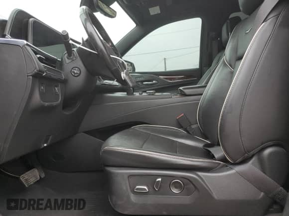 2021 Cadillac Escalade ESV Premium Luxury с VIN 1GYS3KKLXMR316505, выставлен на аукционе Copart как лот 66360245 с пробегом Не указан миль и Списание • Salvage title. История ставок и продаж доступна на DreamBid. Изображение 7.