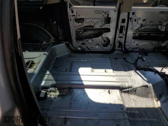 2010 Chevrolet Suburban LT with VIN 1GNUCJE00AR135278, listed as a Copart auction lot 66456925 with Not provided miles and Salvage title. Bid and sale history available at DreamBid. Image 11.