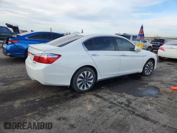 2014 Honda Accord with VIN 1HGCR6F36EA002703, listed as a Copart auction lot 81398805 with 127,769 mi miles and Clean title. Bid and sale history available at DreamBid. Image 3.