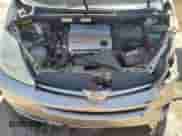 2005 Toyota Sienna XLE z VIN 5TDZA22C55S316084, wystawiony jako Copart lot #70453525 z przebiegiem 117 820 mil mil oraz Szkoda całkowita • Salvage title. Historia ofert i sprzedaży dostępna na DreamBid. Obrazek 12.