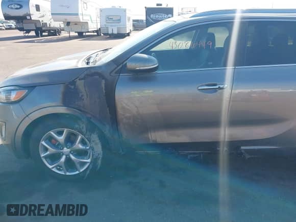 2017 Kia Sorento SX z VIN 5XYPKDA54HG246226, wystawiony jako IAAI lot #43513065 z przebiegiem 71 760 mil mil oraz . Historia ofert i sprzedaży dostępna na DreamBid. Obrazek 6.