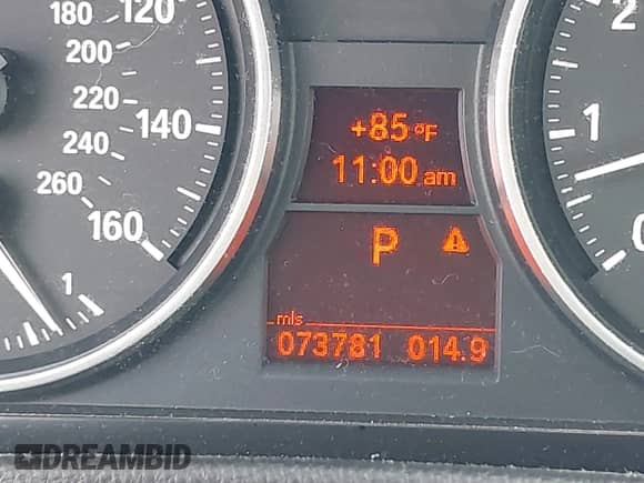 2013 BMW 3 Series 328i z VIN WBADW3C57DJ526633, wystawiony jako IAAI lot #43279188 z przebiegiem 73 781 mil mil oraz . Historia ofert i sprzedaży dostępna na DreamBid. Obrazek 15.