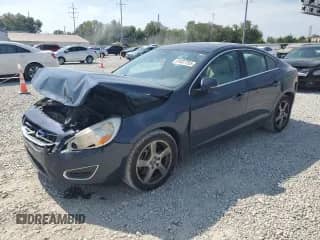 2012 Volvo S60 T5 с VIN YV1622FS9C2121475, выставлен на аукционе Copart как лот 81037755 с пробегом 168 860 миль миль и Списание • Salvage title. История ставок и продаж доступна на DreamBid. Изображение 1.