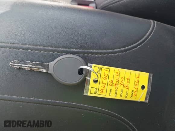 2006 Chrysler 300 C с VIN 2C3KA63H06H225862, выставлен на аукционе IAAI как лот 42656151 с пробегом 126 782 миль миль и . История ставок и продаж доступна на DreamBid. Изображение 11.