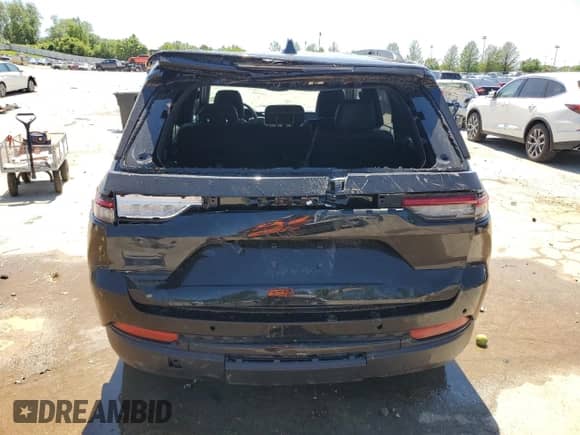 2024 Jeep Grand Cherokee Altitude X with VIN 1C4RJHAG6RC148518, listed as a Copart auction lot 57978145 with Not provided miles and Salvage title. Bid and sale history available at DreamBid. Image 6.