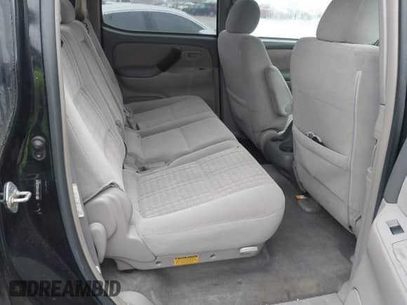 2006 Toyota Tundra SR5 with VIN 5TBDT44166S538381, listed as a IAAI auction lot 43580901 with 76,092 mi miles and . Bid and sale history available at DreamBid. Image 8.