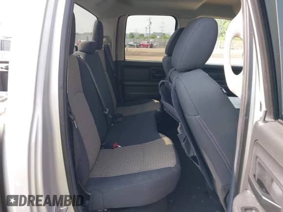 2012 Ram 1500 ST z VIN 1C6RD7FPXCS314926, wystawiony jako IAAI lot #42485348 z przebiegiem 77 663 mil mil oraz . Historia ofert i sprzedaży dostępna na DreamBid. Obrazek 8.