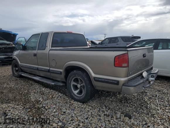 1998 Chevrolet S-10 LS с VIN 1GCCS1941W8166962, выставлен на аукционе Copart как лот 45359325 с пробегом Не указан миль и Списание • Salvage title. История ставок и продаж доступна на DreamBid. Изображение 2.