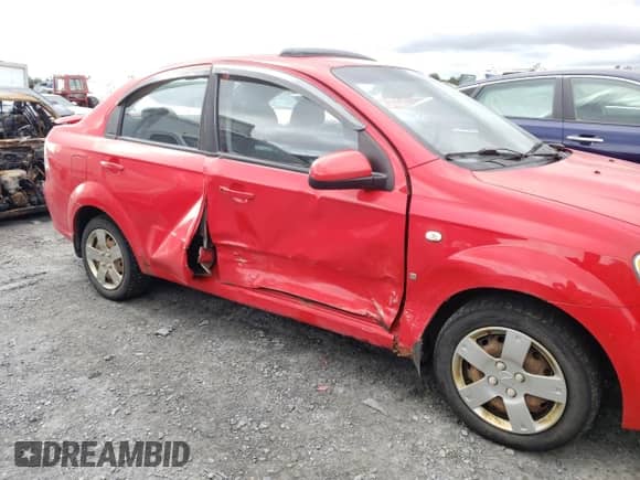 2008 Chevrolet Aveo LT с VIN KL1TG55618B190109, выставлен на аукционе Copart как лот 70290094 с пробегом 172 774 миль миль и Списание • Salvage title. История ставок и продаж доступна на DreamBid. Изображение 12.