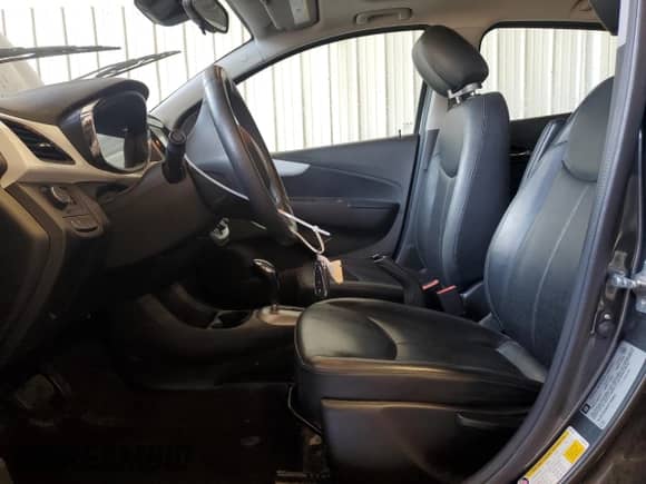 2017 Chevrolet Spark LT с VIN KL8CF6SA6HC769903, выставлен на аукционе Copart как лот 65780795 с пробегом 43 869 миль миль и Списание • Salvage title. История ставок и продаж доступна на DreamBid. Изображение 7.